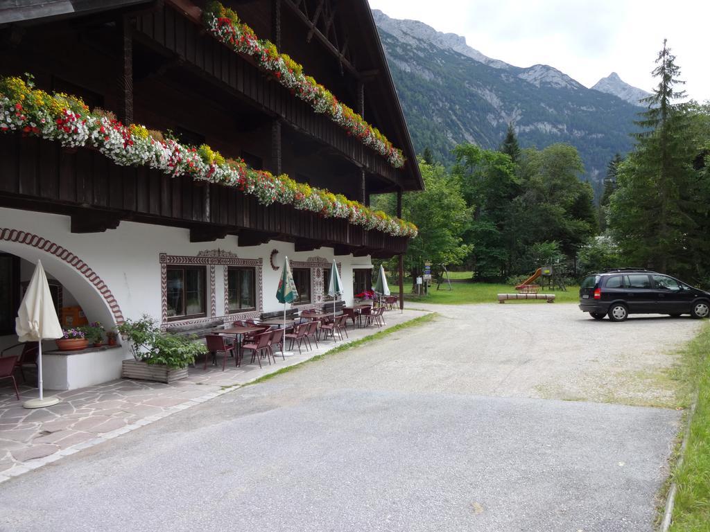 Gasthof Zur Muehle Leutasch Exterior foto